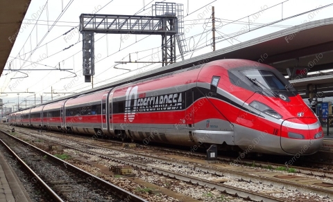 Rialzo biglietti treno: l'Autority per il mercato chiede informazioni a Trenitalia e Italo