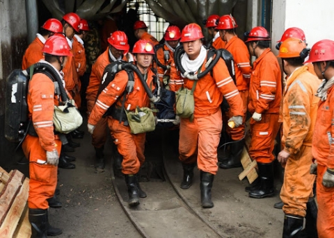 Cina: scoppio in una miniera d'oro di Cojiawa. Morte 6 persone e 4 ferite