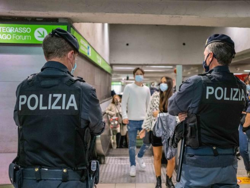 Controlli anti-Covid: a Roma, Milano e Firenze misure contro gli assembramenti nei luoghi della movida