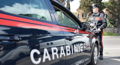Roma: un furto sventato all’Eur dai carabinieri. Colpito uno dei rapinatori e ferito il militare colpito con un cacciavite