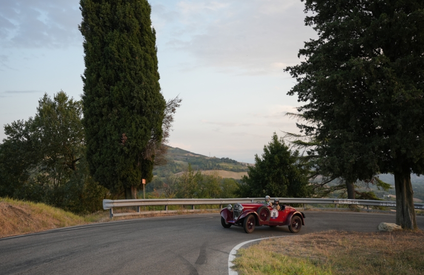 33° Gran Premio Nuvolari: oggi tappa verso San Marino per i 275 equipaggi. In testa la Fiat 508 Sport di Turelli-Turelli