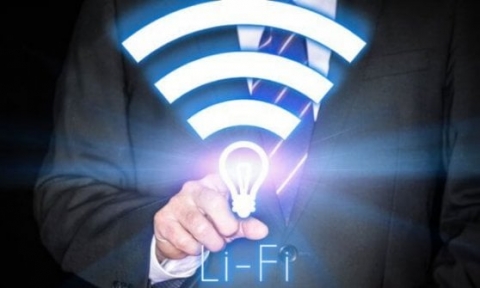 Tecnologia Li-Fi , il wireless che passa nel cono di luce delle lampadine. Parte la sperimentazione a Roma