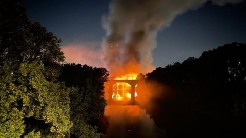 Roma: incendio al Ponte di Ferro tra Marconi e Ostiense. Interrotta l’elettricità nei due quartieri
