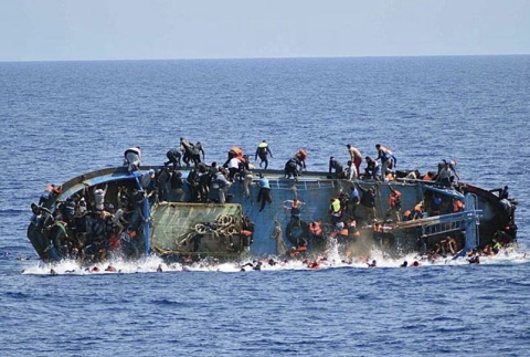 Libia: 30 i dispersi nel naufragio in acque Sar. Diciassette soccorsi da una nave mercantile