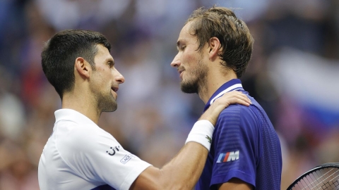 ATP Finals Torino: Medvev batte Djokovic con una partita dove ha esibito i suoi migliori ace