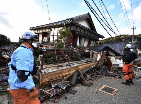 Giappone: ancora una scossa di assestamento di magnitudo 4.9. Intanto le vittime sono salute a 64