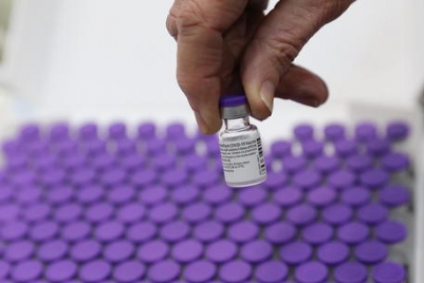 Vaccini UE: la solidarietà per i suoi stati membri nella ripartizione di 10 mln di dosi BionTech-Pfizer