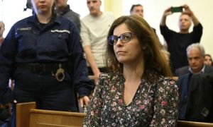 Budapest, divieto di voto per Ilaria Salis. I giusristi: “Bisognerà equiparare la condizione di detenuta ai residenti all’estero”