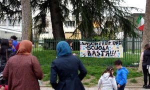 Chiusura scuola Pioltello, Mattarella stempera gli animi ma la polemica non si placa: "E' un istituto statale non una scuola islamica"