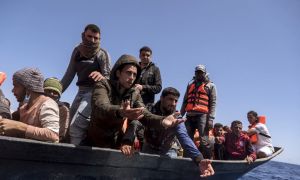 Francia: morti nella Manica 5 migranti che tentavano di raggiungere le coste inglesi