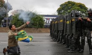 Brasile, Bolsonaro: “Io vittima di una persecuzione”. L’ex presidente è accusato di golpe di Stato