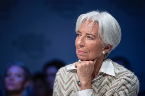 Bce, Lagarde: “Restrizione tassi fino al ritorno dell’inflazione al 2%. Chiarezza sugli obiettivi”