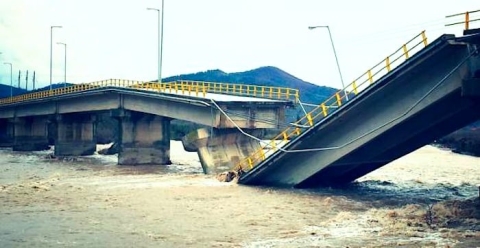 Grecia: crollato un ponte in costruzione a Patrasso. Un morto accertato e 5 dispersi