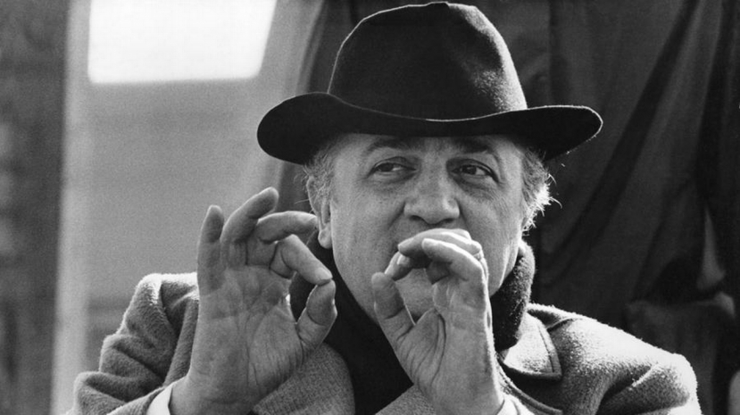 Cent’anni del genio di Federico Fellini tra mostre, memorabilia e Amarcord nel ricordo del regista tra Italia e America