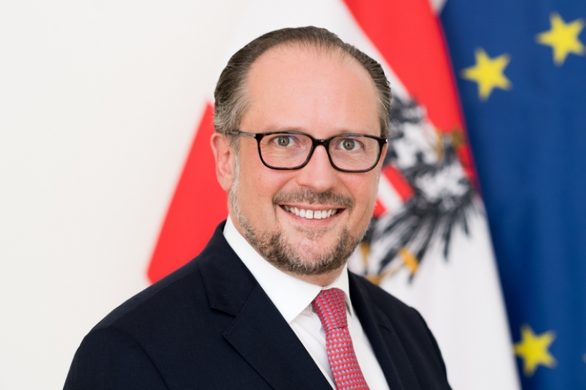 Austria, domani Alexander Schalleberg giura come nuovo Cancelliere federale e dovrà formare il nuovo governo