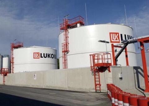 Petrolio: la russa Lukoil cede l’impianto in Sicilia a Goi Energy, l’azienda del fondo cipriota Argus