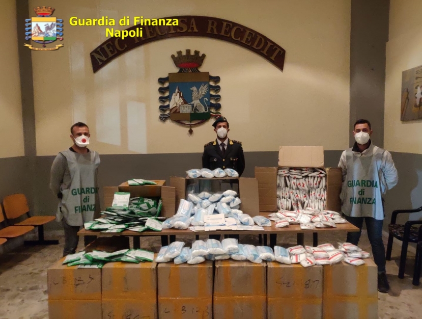 Napoli: sequestrate 116 mila mascherine non conformi. Denunciati 2 cittadini di origine cinese