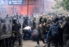 Belgrado: decine di feriti nello scontro tra polizia e manifestati contro le recenti elezioni