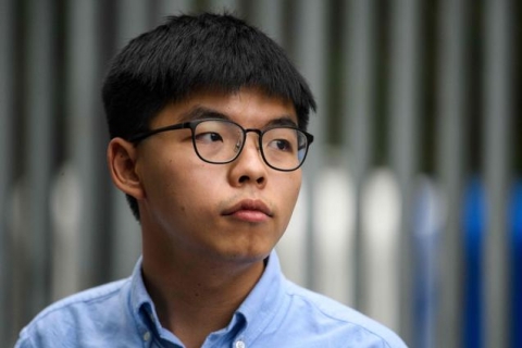 La mano pesante della Cina su Hong Kong: la condanna a 10 mesi dell'attivista Joshua Wong