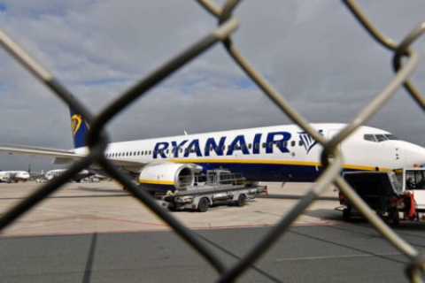 Il governo bielorusso dirotta un aereo Ryanair su Minsk e fa scendere il giornalista Pratasevich. L'Ue annuncia misure