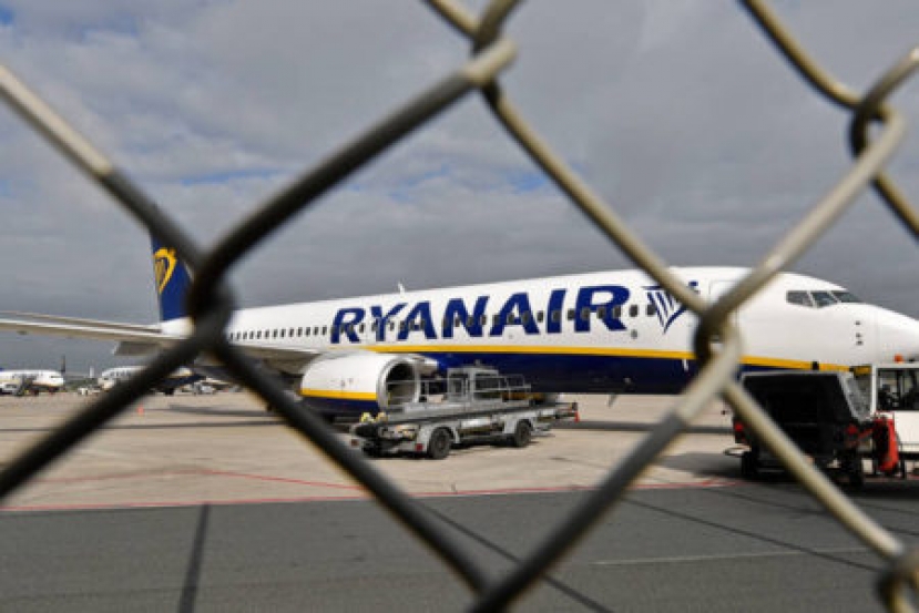 Il governo bielorusso dirotta un aereo Ryanair su Minsk e fa scendere il giornalista Pratasevich. L&#039;Ue annuncia misure