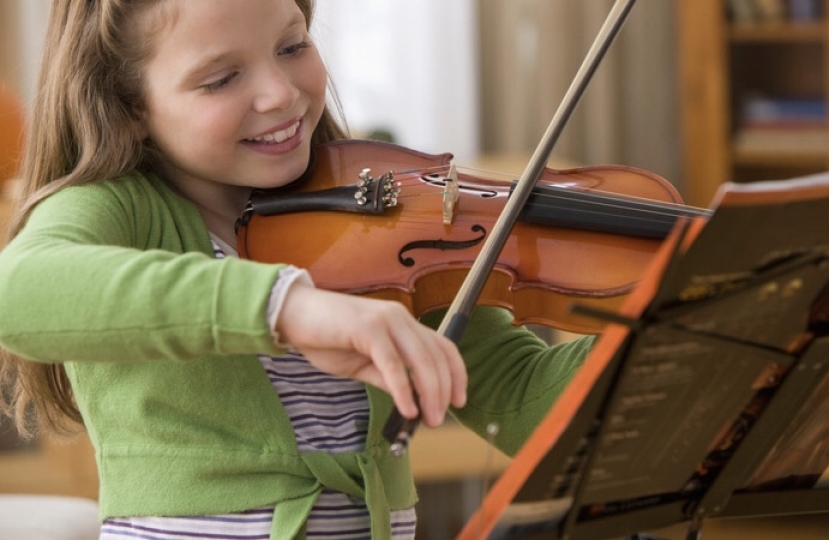 Imparare a suonare uno strumento: a Roma aperto un bando riservato a ragazzi più fragili tra i 6 e 16 anni