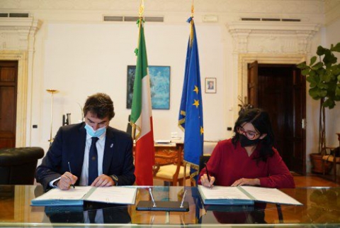 Sport e politiche giovanili: ministra Dadone sigla protocollo con Aces Italia per azioni post-pandemia