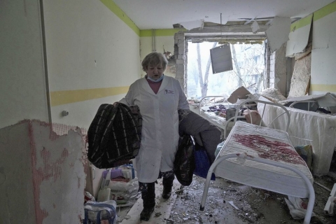 Ucraina, a Melitopol le forze russe trasformano scuole e palestre in ospedali per i loro feriti