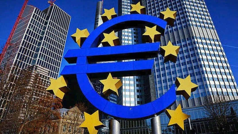 Francoforte, BCE: rallentamento nell&#039;area euro. Lagarde &quot;Necessario anche ridurre gli aiuti Ue&quot;