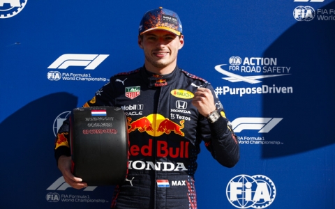 F1: Verstappen trionfa al Gp d’Olanda. Il pilota Red Bull si riprende la testa della classifica