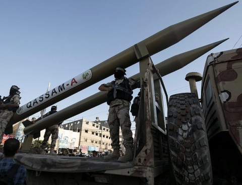 Gaza: le forze israeliane avrebbero ucciso il capo dell’intelligence di Hamas. Attesa l’apertura del valico di Rafah