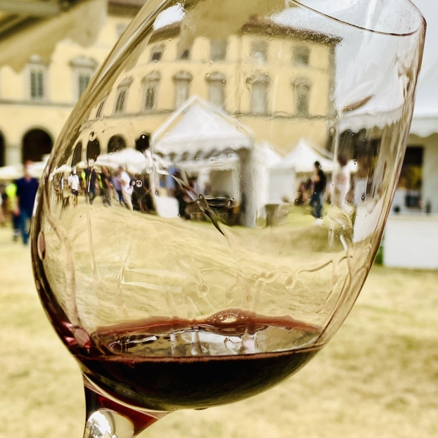 OnlyWine: la rassegna dei piccoli produttori vinicoli italiani che seduce anche la Francia