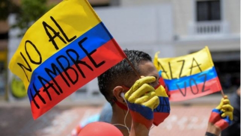 Colombia: proseguono gli scontri sulla riforma fiscale. Salgono a 13 i morti vittime delle proteste