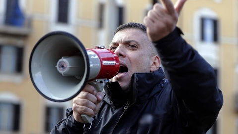 Scontri no-green pass a Roma: 4 arresti e il fermo del leader di Forza Nuova Castellino