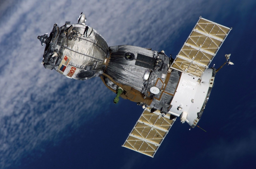 Missione russa nello spazio: bloccata la Soyuz sulla stazione internazionale per una pioggia di meteoriti