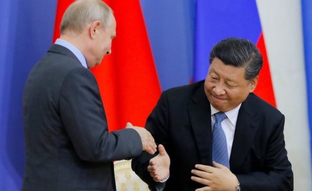 Viaggio di Xi Jinping a Mosca per incontrare Putin: "E' un viaggio di amicizia e cooperazione"