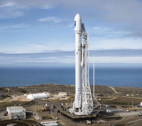 Nasa: rinviato il lancio del Falcon 9 con tre astronauti e un cosmonauta nella stazione spaziale internazionale