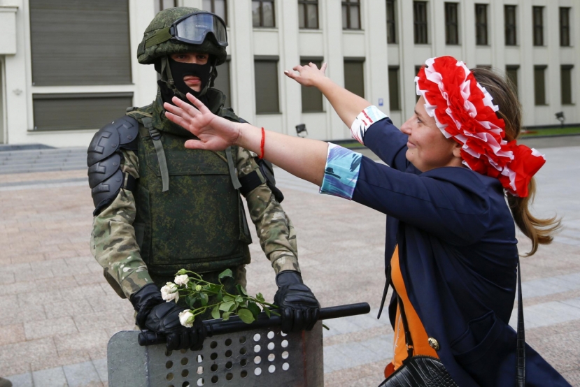 Bielorussia: ritorno in piazza conto Lukashenko che accusa la NATO di truppe ai confini