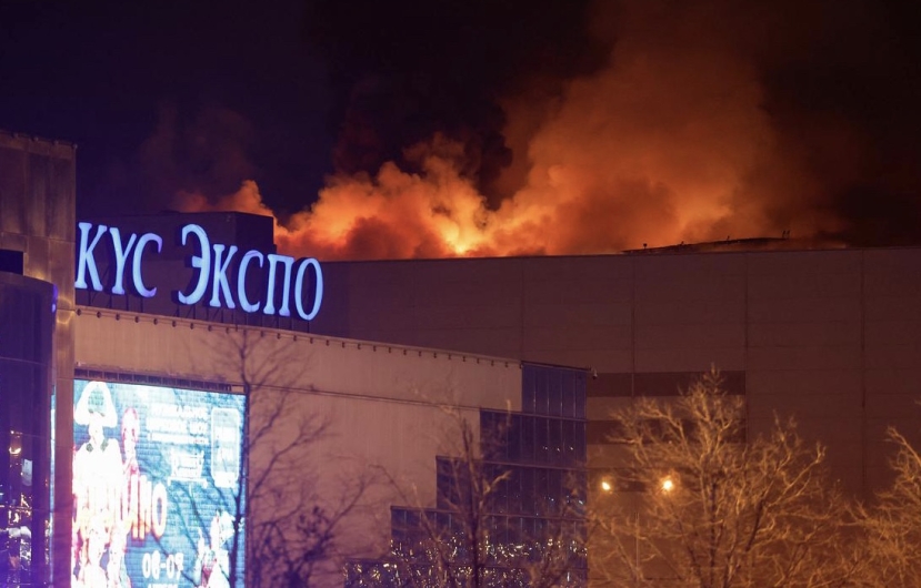 Mosca, violento incendio alla Crocus City Hall per un attacco terroristico: 40 le vittime. Ipotesi Isis