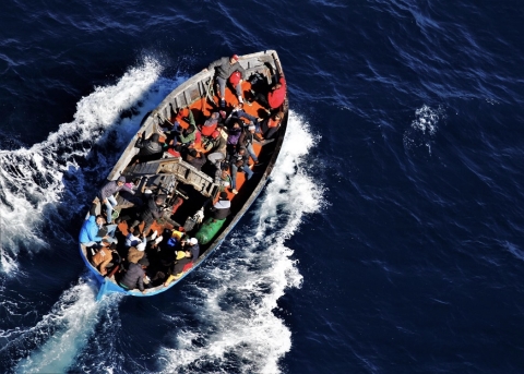 Lampedusa: 28 sbarchi di migranti in 24 ore. Tutti partiti dalla Tunisia in barba all’accordo Ue