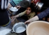 Gaza: Israele spara su palestinesi in attesa di cibo. Sei vittime e 83 feriti. Ipotesi “isole umanitarie”