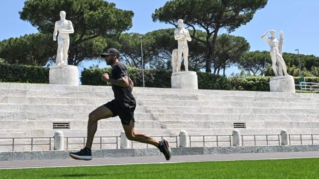 Atletica: prove di sprint per Marcel Jacobs al rinnovato Stadio dei Marmi in attesa degli europei di Roma