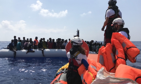 Migranti: sbarcati in 532 a Lampedusa con 4 imbarcazioni. L'hotspot di Imbriacola già in emergenza