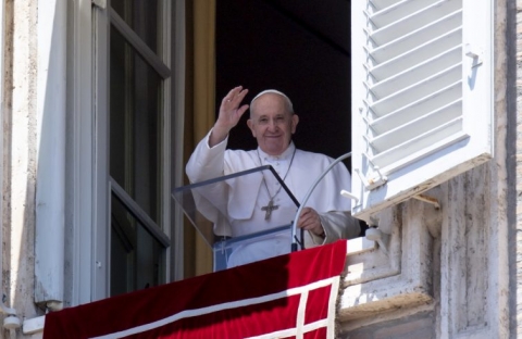 L'Angelus del Papa torna in Piazza San Pietro e celebra la "Giornata della Vita"