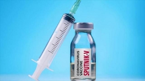 Vaccino russo Sputnik: l'Ema avvia la valutazione per l'approvazione: Mosca: "Pronti a fornire 50 milioni di dosi agli europei"