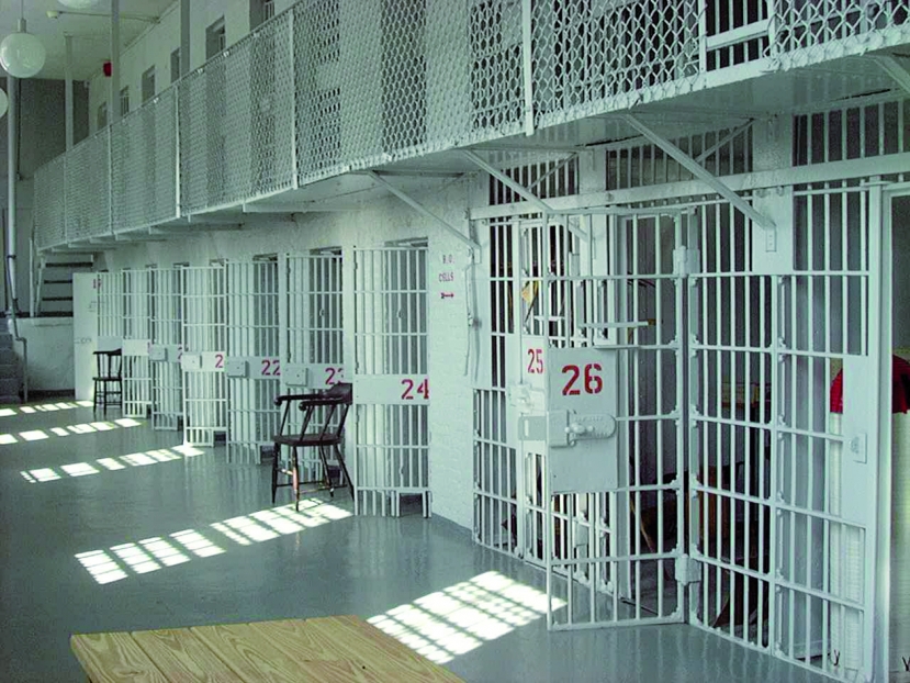 Carceri: 52 misure cautelari per le guardie carcerarie del penitenziario di Santa Maria Capo Vetere