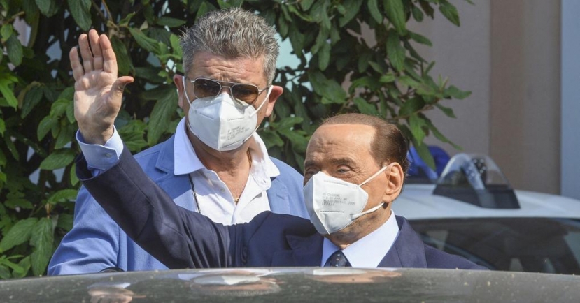 Politica: Silvio Berlusconi dimesso dal San Raffaele mentre a Roma sono iniziate le grandi manovre all&#039;interno del centrodestra