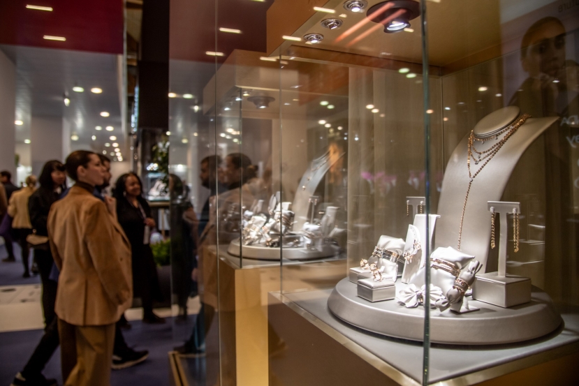 Vicenzaoro January 2024: i nuovi trend della gioielleria e la “borsa” dell’orologio da collezione