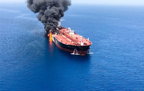 Mosca: petroliera chimica russa Sig attaccata da droni ucraini nello stretto di Kerch