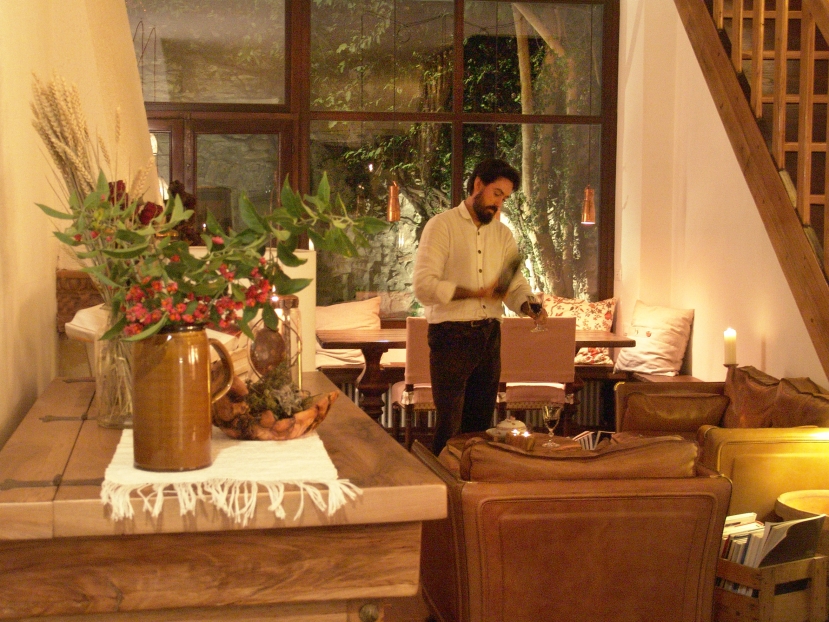 Viaggiare sostenibile: l&#039;ospitalità di Omhom e dello chef Luca Palmero nel borgo ligure di Trebiano Magra